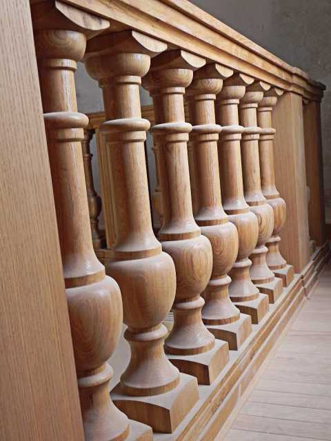 Balustres tournées chêne