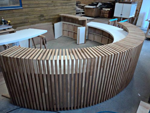 Bande d'accueil en chêne et stratifié