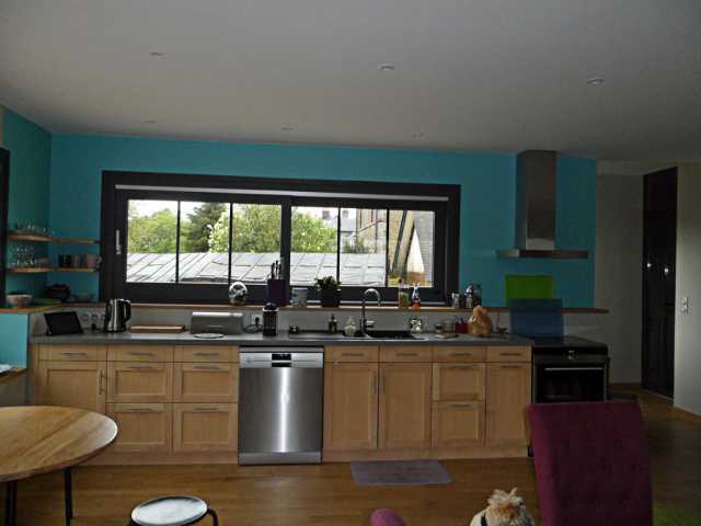 Cuisine bois massif et plan de travail stratifie 1