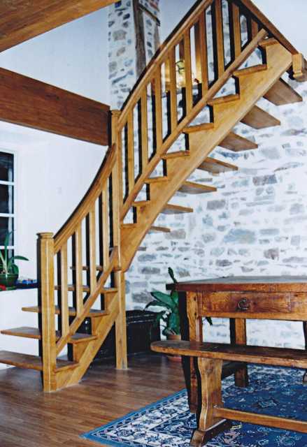Escalier rustique en chêne