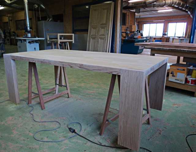 Fabrication table chêne moderne Fabrication table chêne moderne