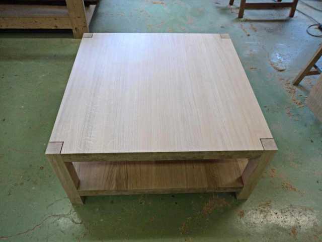 Table de salon en chêne (1)